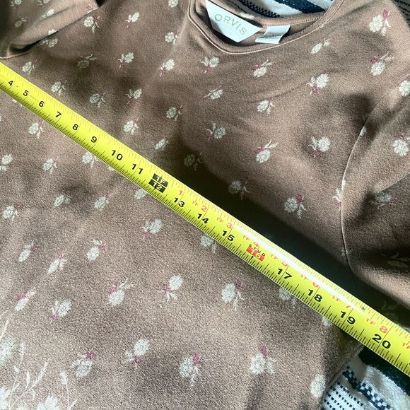 ORVIS Ladies Brown Pullover Top Like New Size Large - Picture 10 of 10